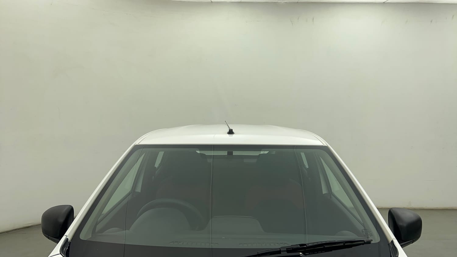 Used 2016 Renault Kwid RXT Petrol Manual exterior FRONT WINDSHIELD VIEW