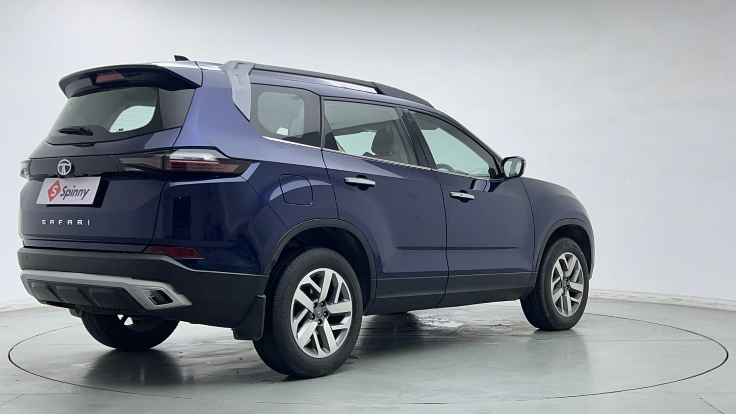 2021 Tata Safari XZA-4
