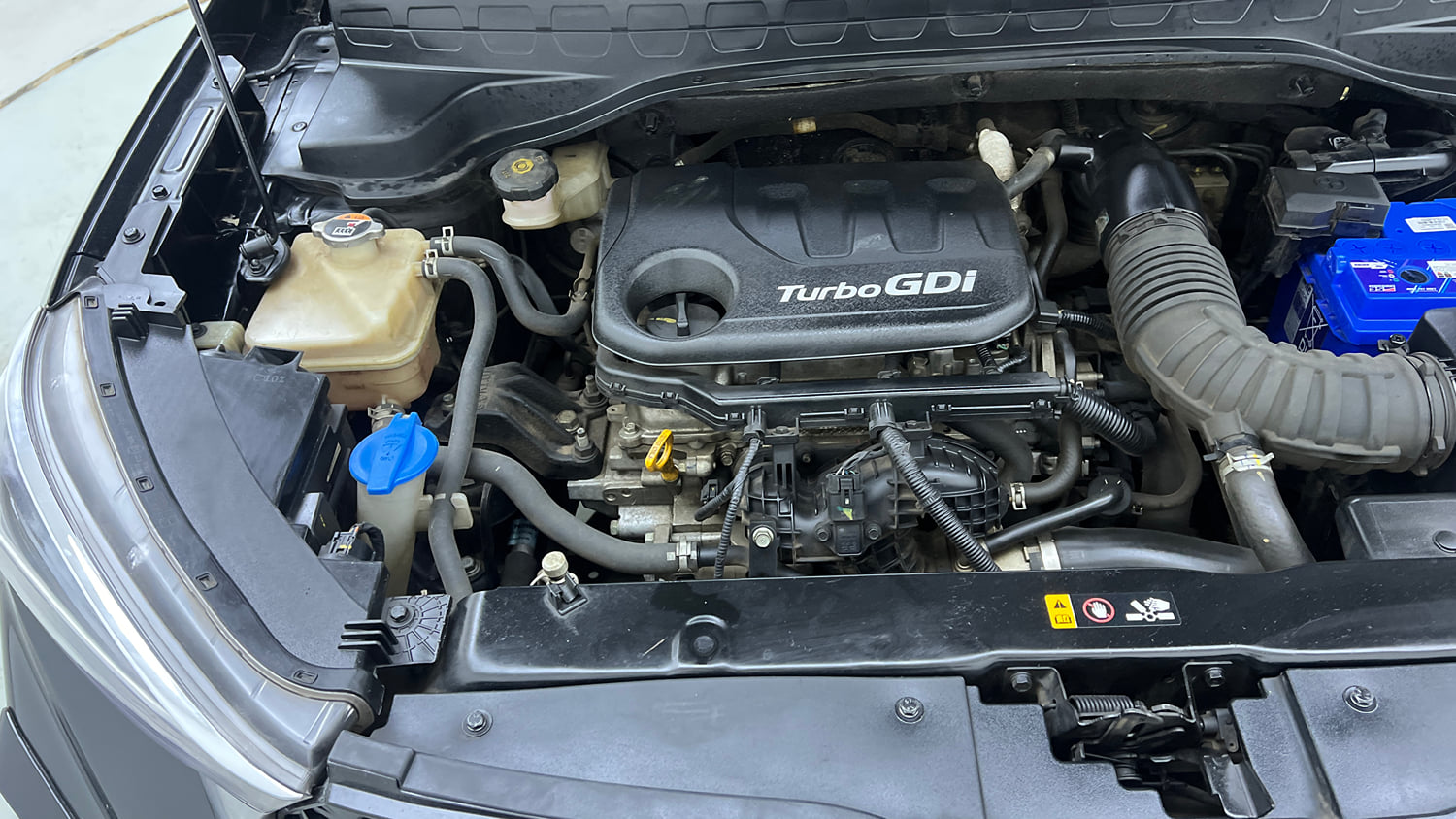 Used 2022 Kia Sonet GTX Plus 1.0 iMT Petrol Manual engine ENGINE RIGHT SIDE VIEW
