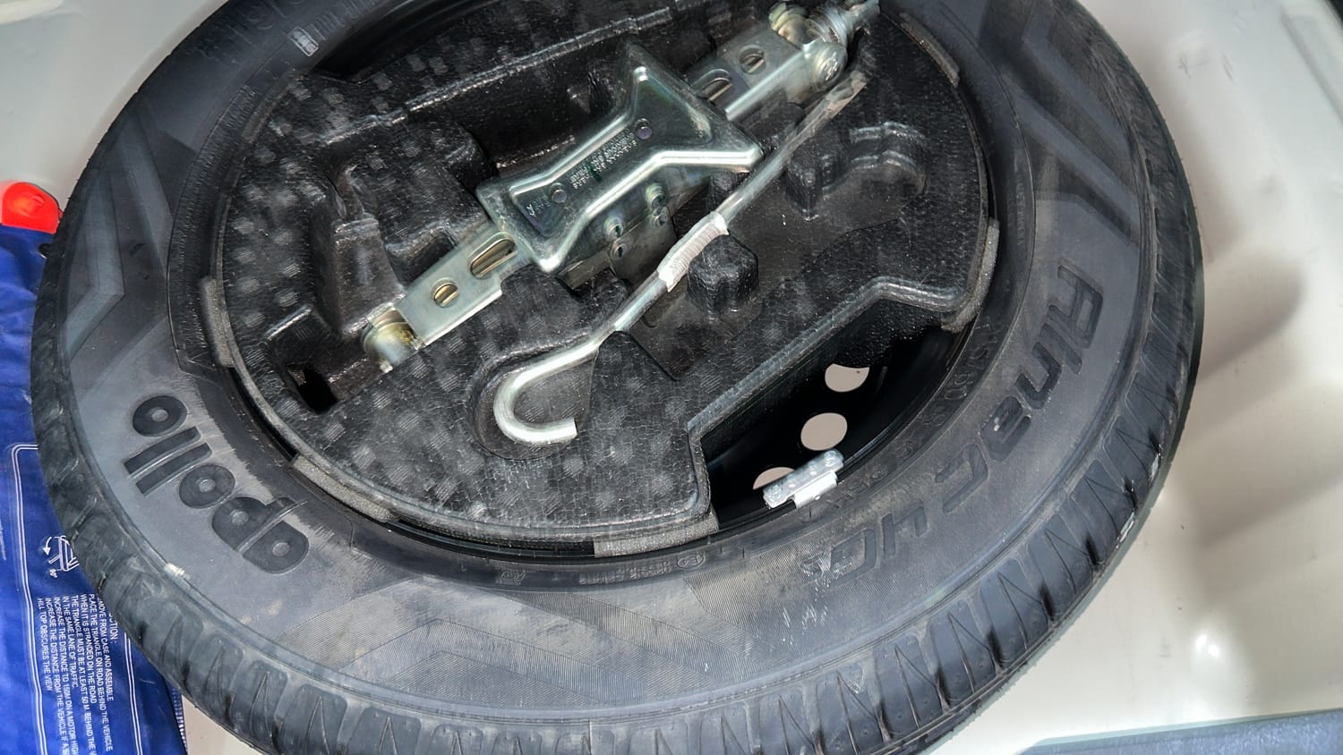 Used 2020 Maruti Suzuki Vitara Brezza ZXi AT SHVS Petrol Automatic tyres SPARE TYRE VIEW
