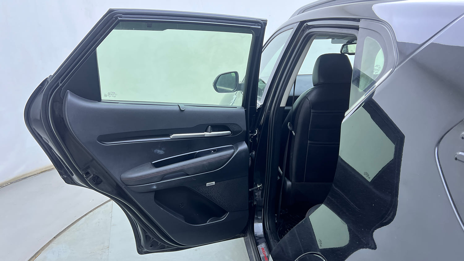 Used 2022 Kia Sonet GTX Plus 1.0 iMT Petrol Manual interior LEFT REAR DOOR OPEN VIEW