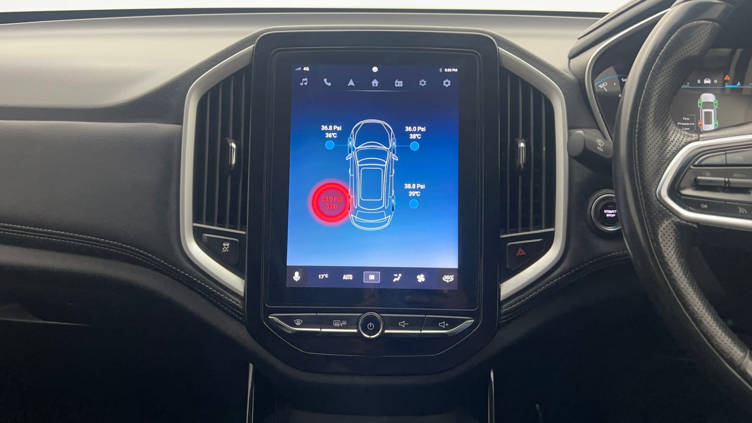 Used 2020 MG Motors Hector Sharp 2.0 Diesel Diesel Manual interior MUSIC SYSTEM & AC CONTROL VIEW