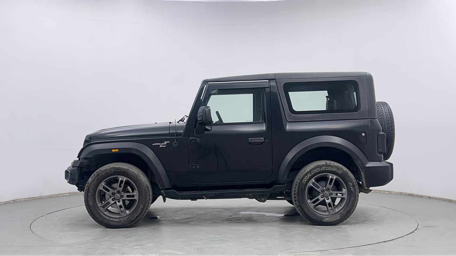 Used 2022 mahindra Thar LX Hard Top Petrol AT 4WD Petrol Automatic exterior LEFT SIDE VIEW