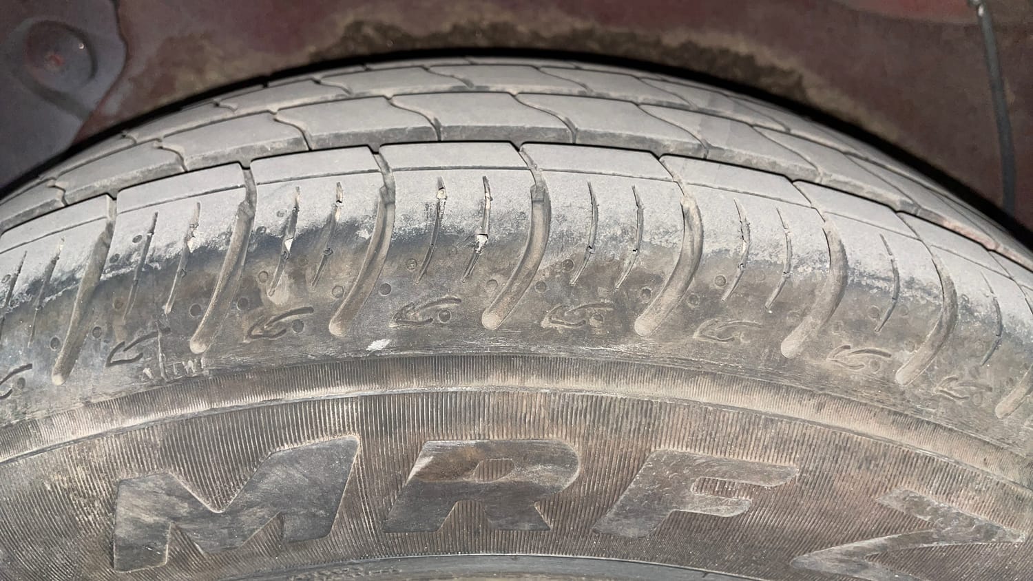 Used 2016 Hyundai Fluidic Verna 4S 1.6 VTVT S Petrol Manual tyres RIGHT REAR TYRE TREAD VIEW