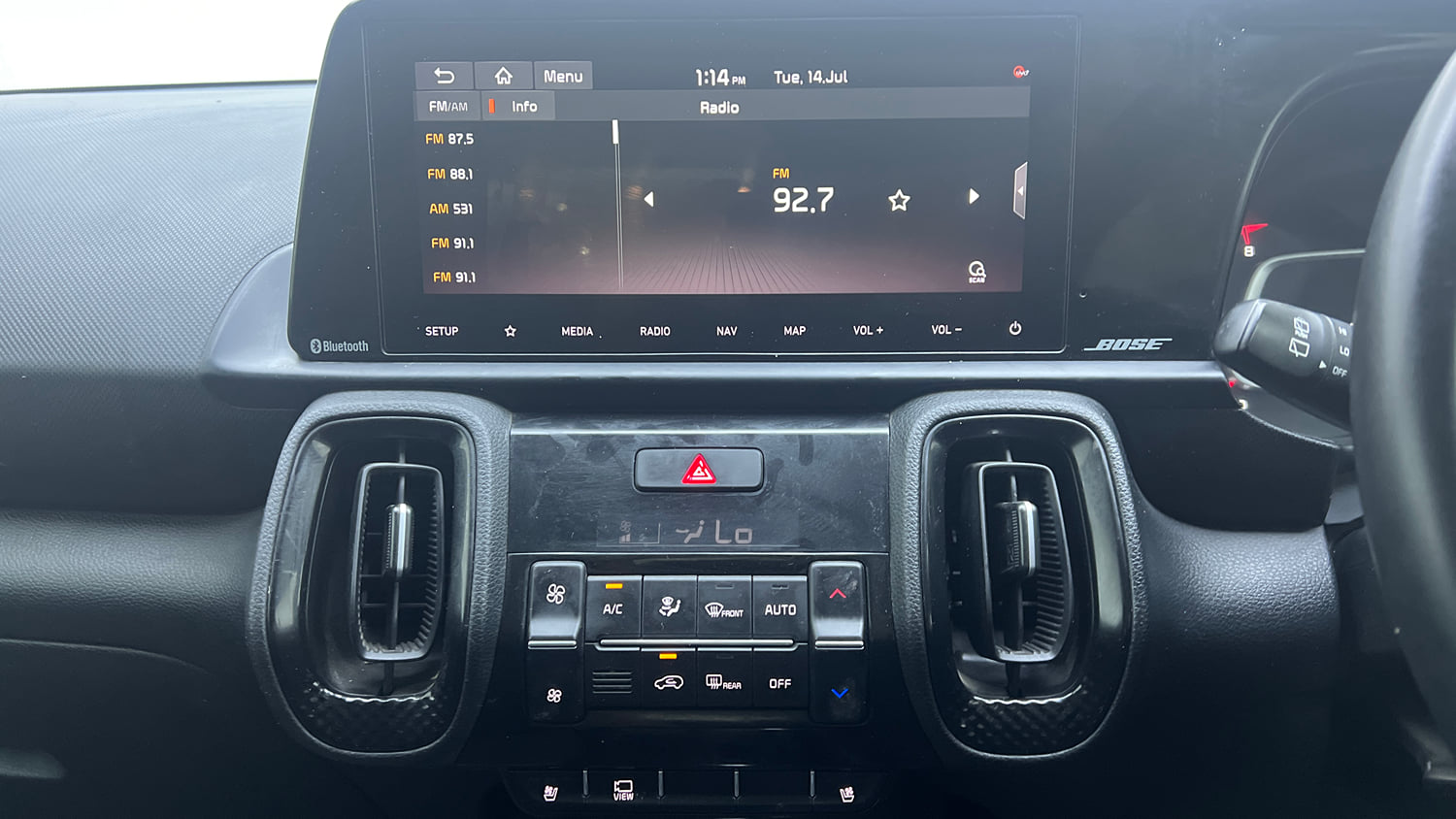 Used 2022 Kia Sonet GTX Plus 1.0 iMT Petrol Manual interior MUSIC SYSTEM & AC CONTROL VIEW