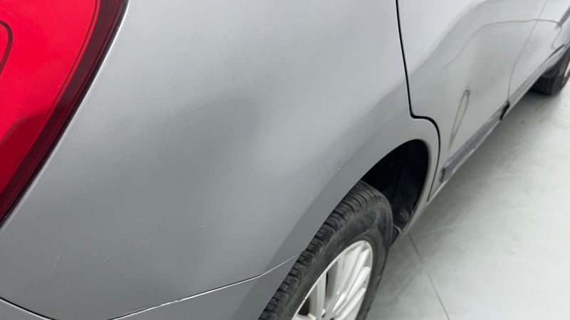Used 2022 Maruti Suzuki Dzire ZXi CNG Cng Manual dents MINOR SCRATCH