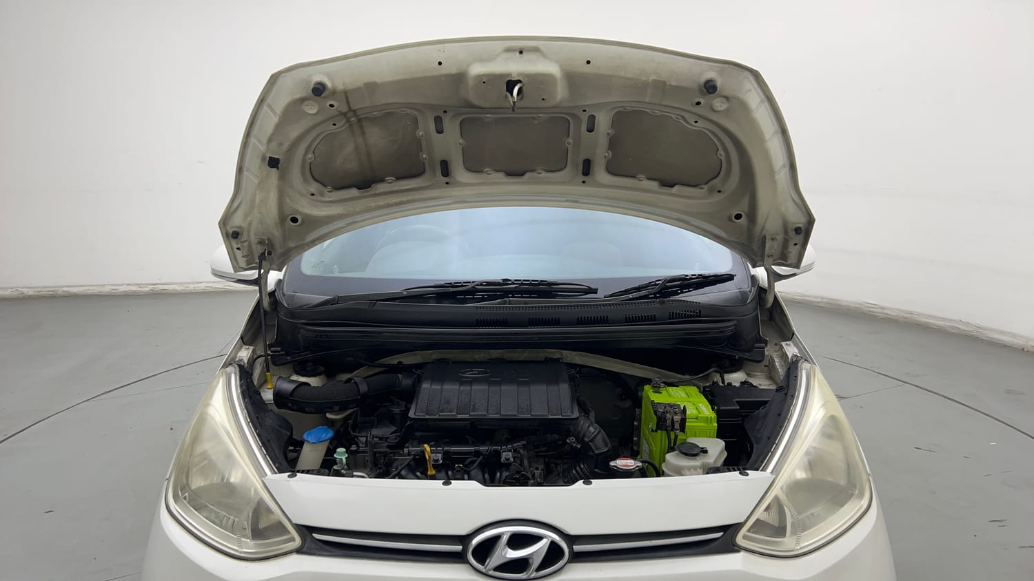 Used 2015 Hyundai Grand i10 Sportz 1.2 Kappa VTVT Petrol Manual engine ENGINE & BONNET OPEN FRONT VIEW
