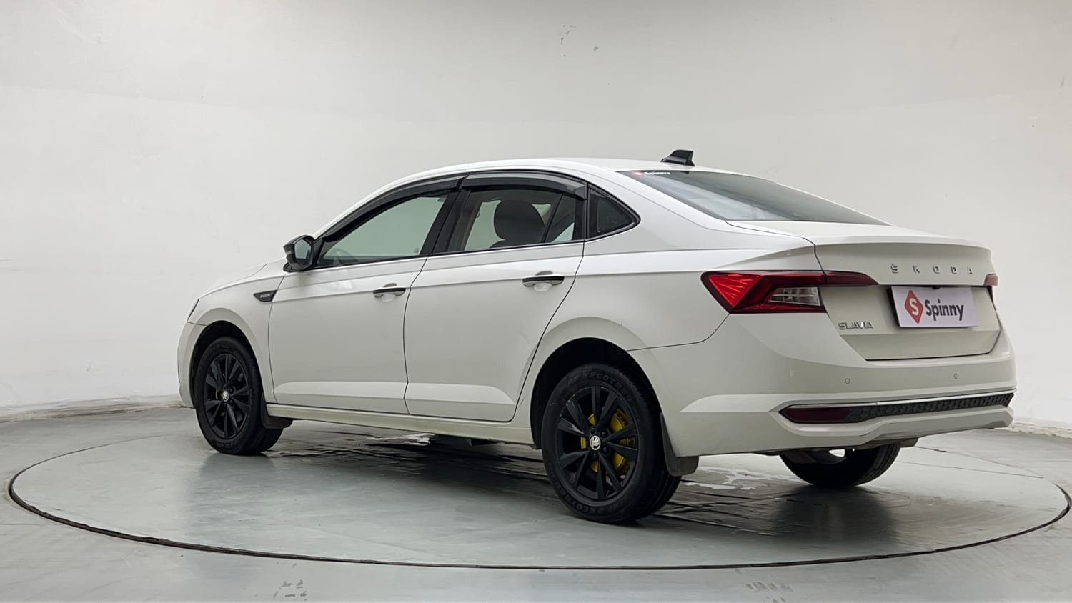 2022 Skoda Slavia Style 1.0L TSI AT-2