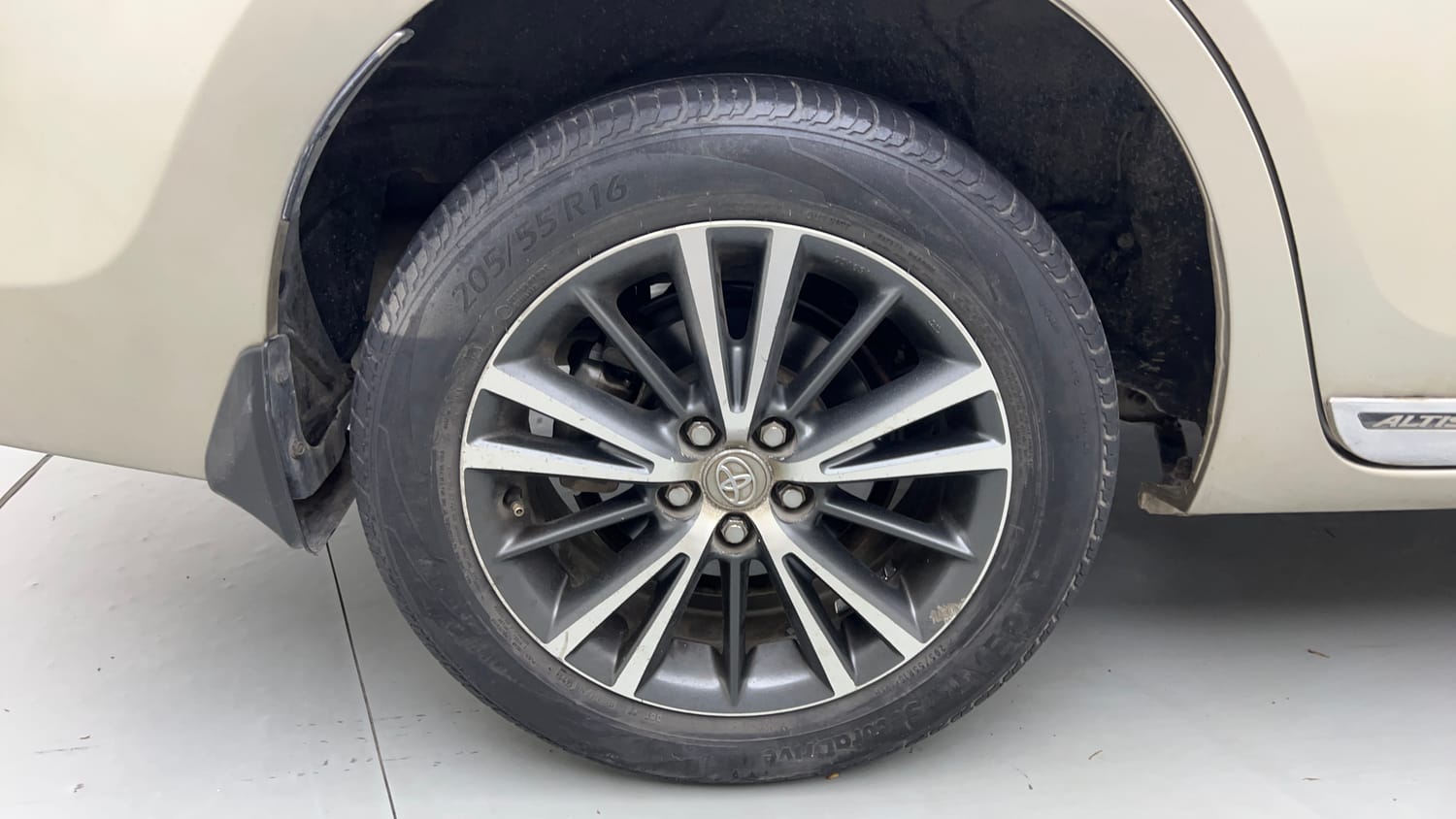 2017 Toyota Corolla Altis GL Petrol-33