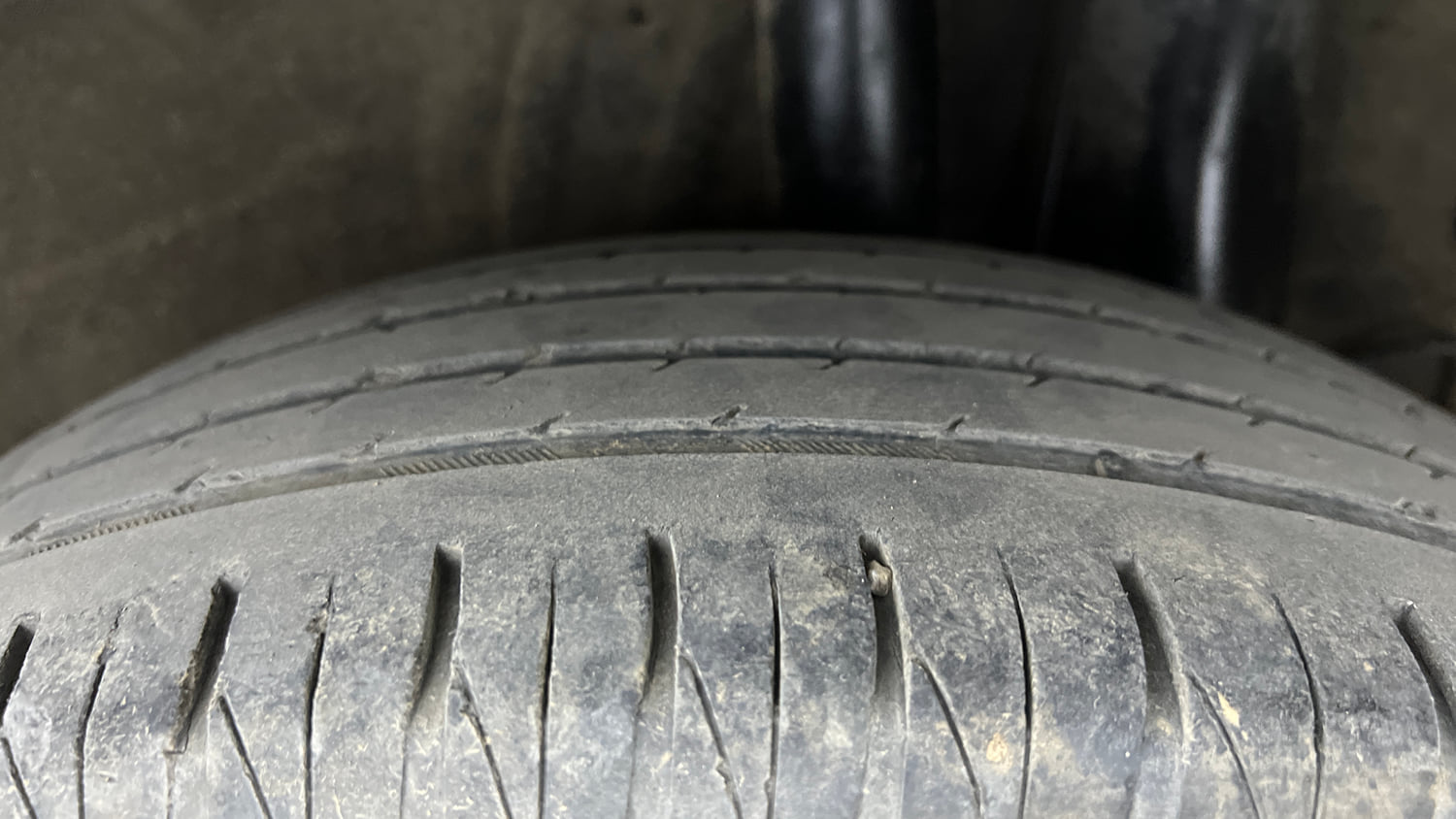Used 2022 Kia Sonet GTX Plus 1.0 iMT Petrol Manual tyres LEFT REAR TYRE TREAD VIEW
