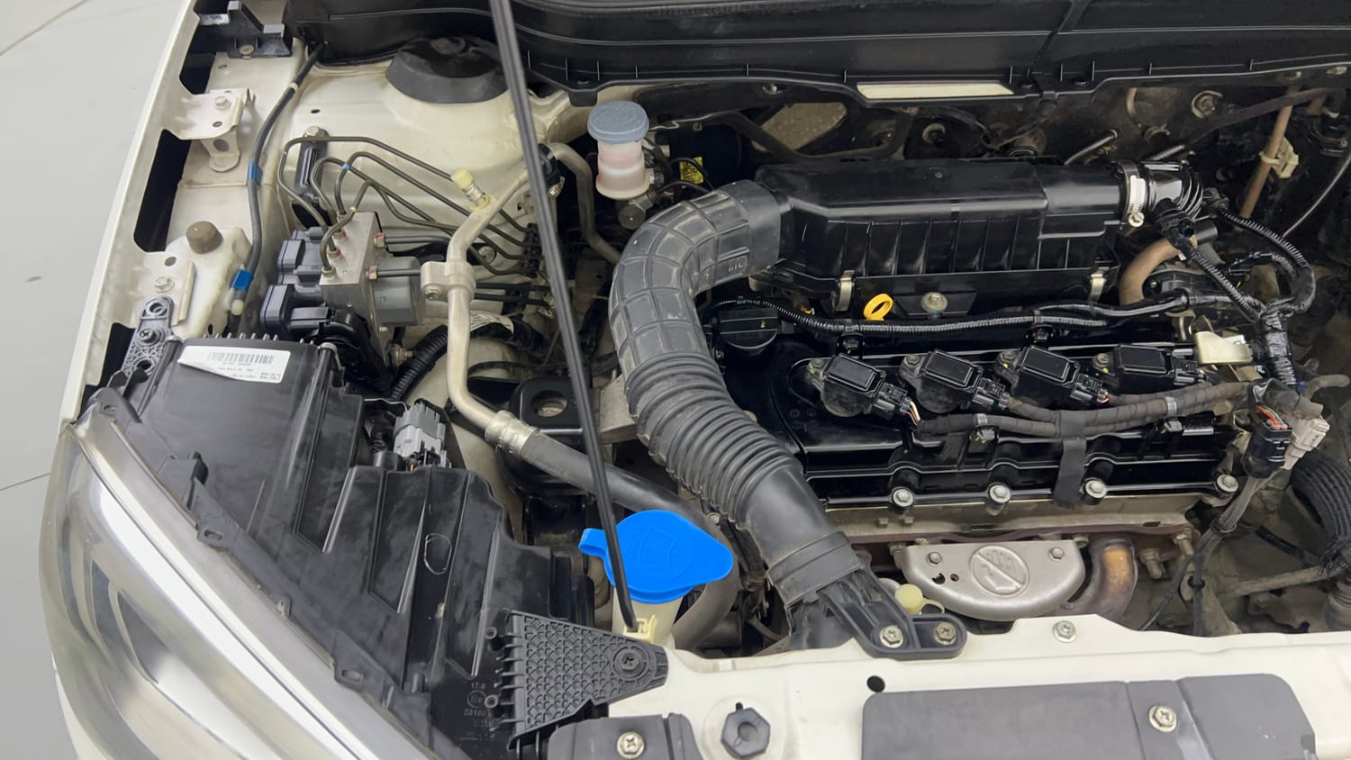 Used 2020 Maruti Suzuki Vitara Brezza ZXi AT SHVS Petrol Automatic engine ENGINE RIGHT SIDE VIEW