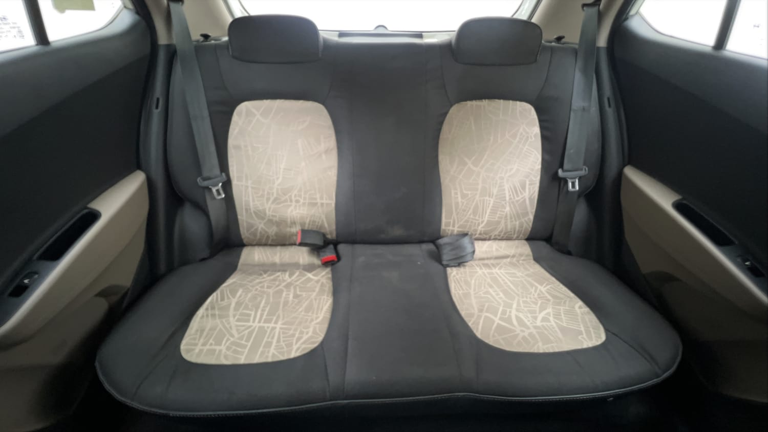 Used 2015 Hyundai Grand i10 Sportz 1.2 Kappa VTVT Petrol Manual interior REAR SEAT CONDITION VIEW