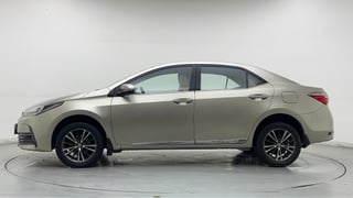 Used 2017 Toyota Corolla Altis GL Petrol Petrol Manual exterior LEFT SIDE VIEW