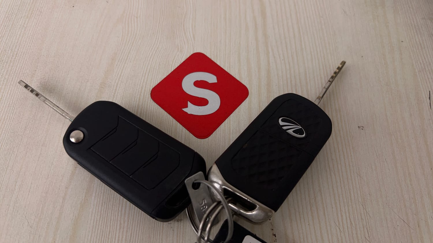 Used 2022 mahindra Thar LX Hard Top Petrol AT 4WD Petrol Automatic extra CAR KEY VIEW
