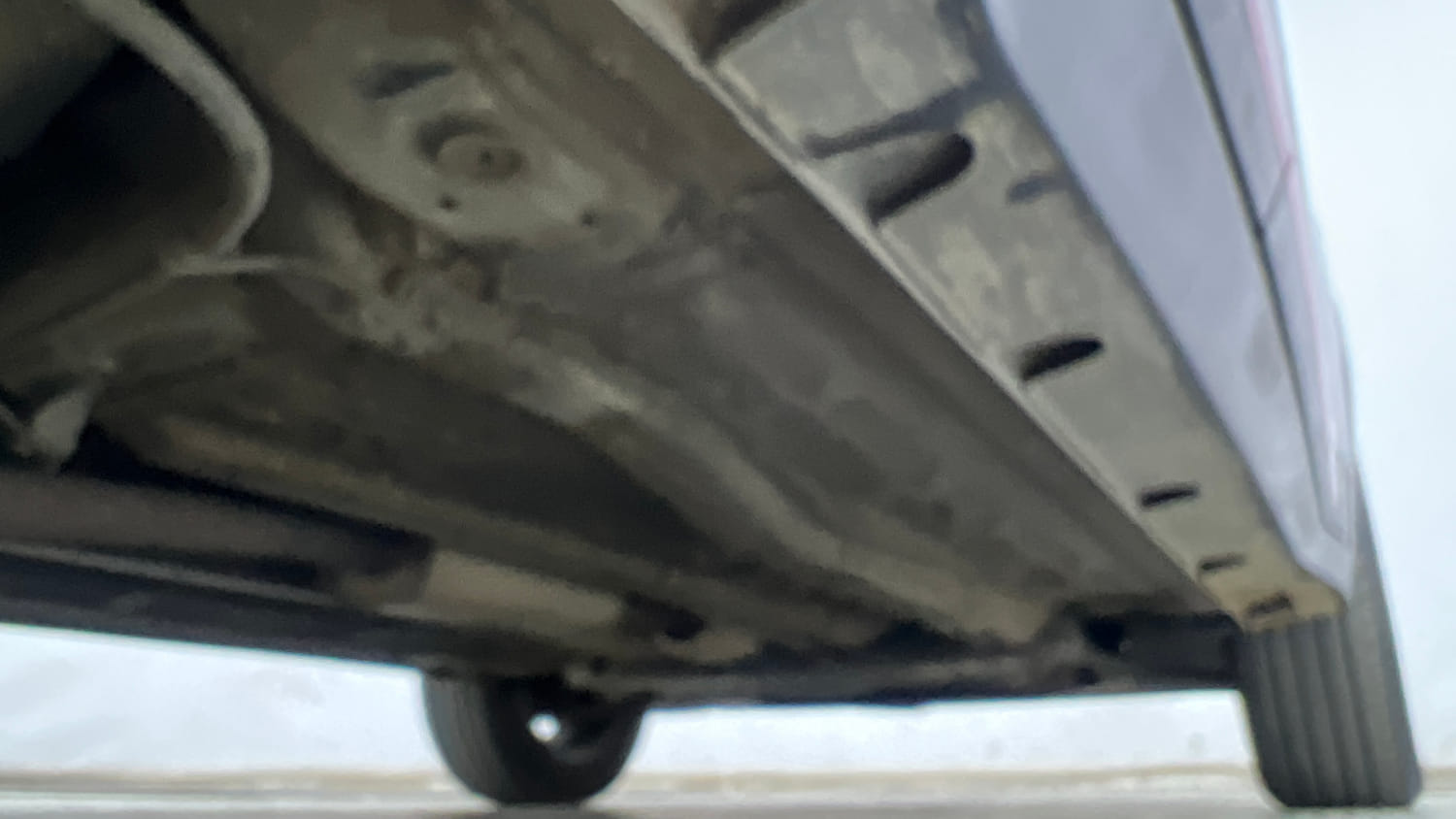 Used 2022 Kia Sonet GTX Plus 1.0 iMT Petrol Manual extra REAR RIGHT UNDERBODY VIEW