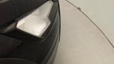 minor_scratch_0