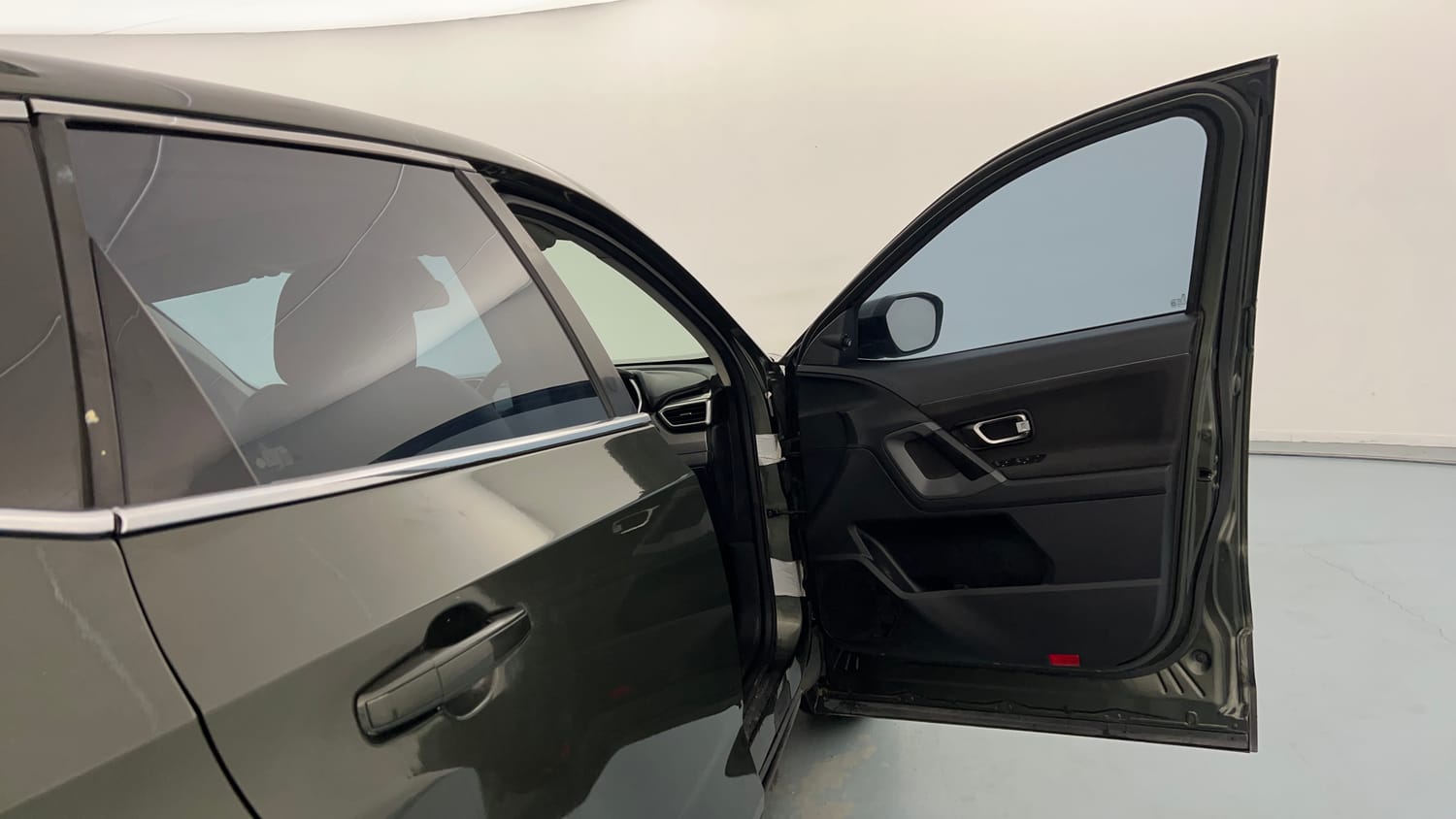 Used 2021 Tata Harrier XT Plus Camo Diesel Manual interior RIGHT FRONT DOOR OPEN VIEW