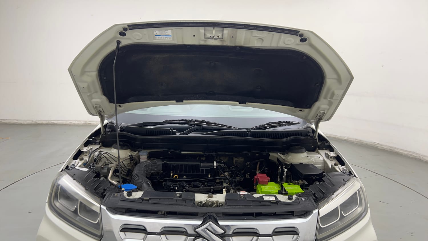 Used 2020 Maruti Suzuki Vitara Brezza ZXi AT SHVS Petrol Automatic engine ENGINE & BONNET OPEN FRONT VIEW