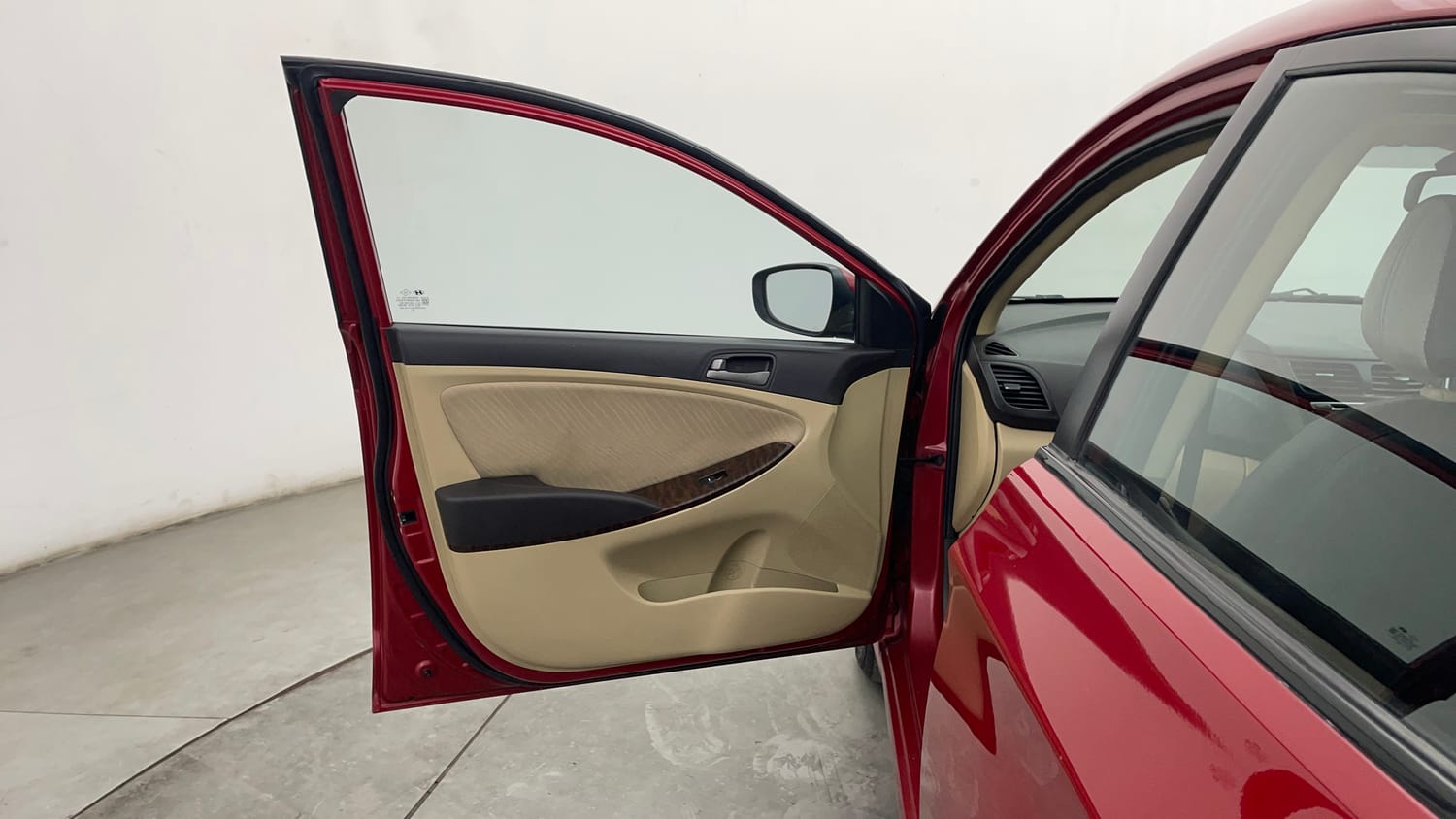 Used 2016 Hyundai Fluidic Verna 4S 1.6 VTVT S Petrol Manual interior LEFT FRONT DOOR OPEN VIEW