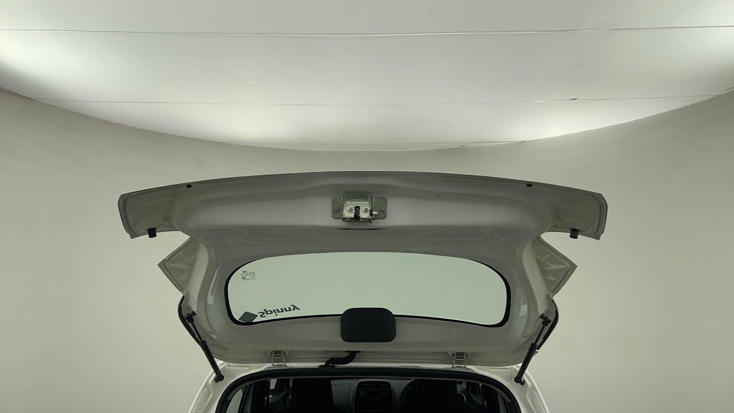 Used 2016 Renault Kwid RXT Petrol Manual interior DICKY DOOR OPEN VIEW