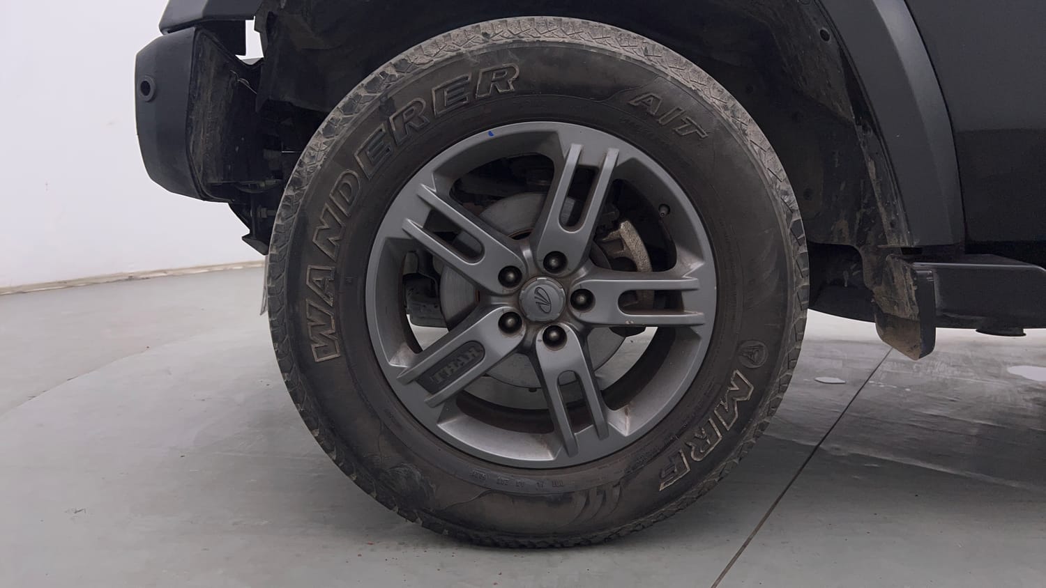 Used 2022 mahindra Thar LX Hard Top Petrol AT 4WD Petrol Automatic tyres LEFT FRONT TYRE RIM VIEW