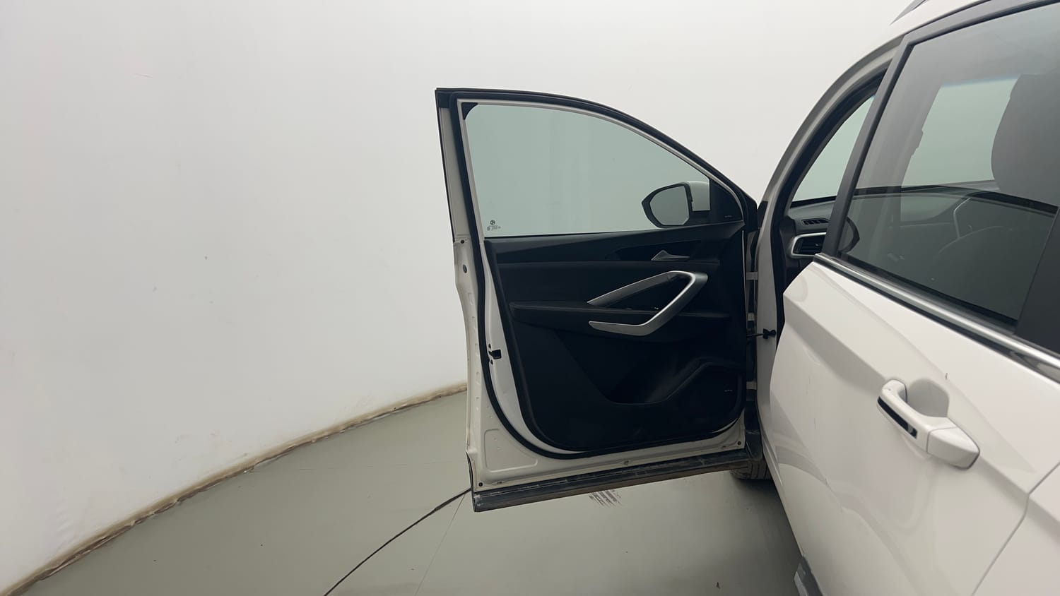 Used 2020 MG Motors Hector Sharp 2.0 Diesel Diesel Manual interior LEFT FRONT DOOR OPEN VIEW