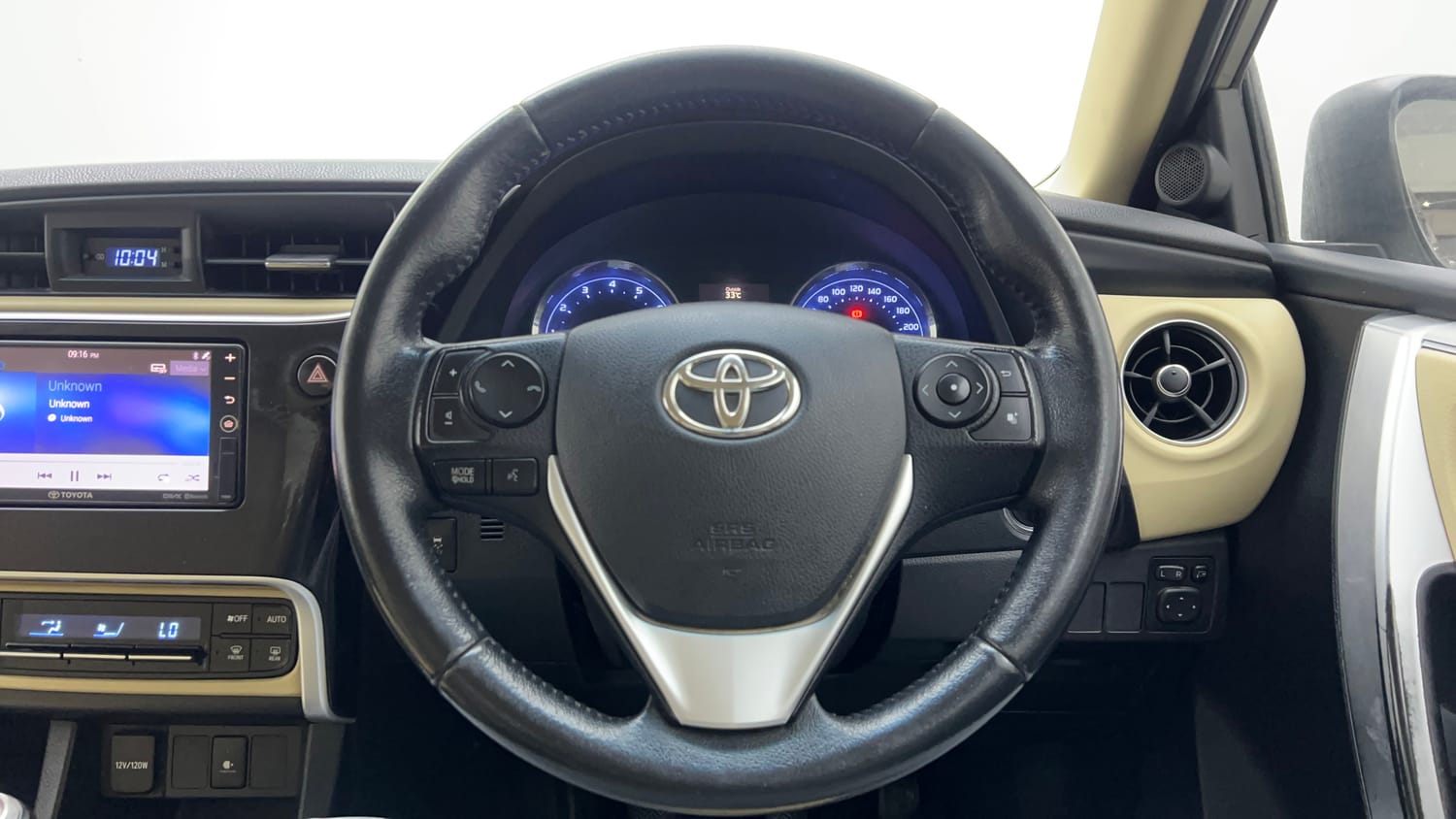 2017 Toyota Corolla Altis GL Petrol-14