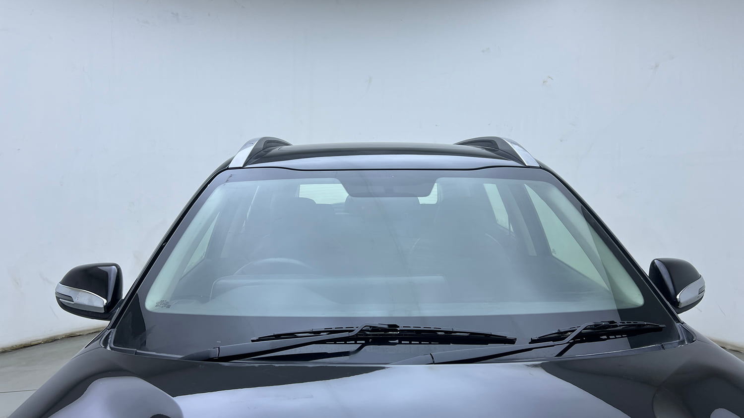 Used 2022 Kia Sonet GTX Plus 1.0 iMT Petrol Manual exterior FRONT WINDSHIELD VIEW