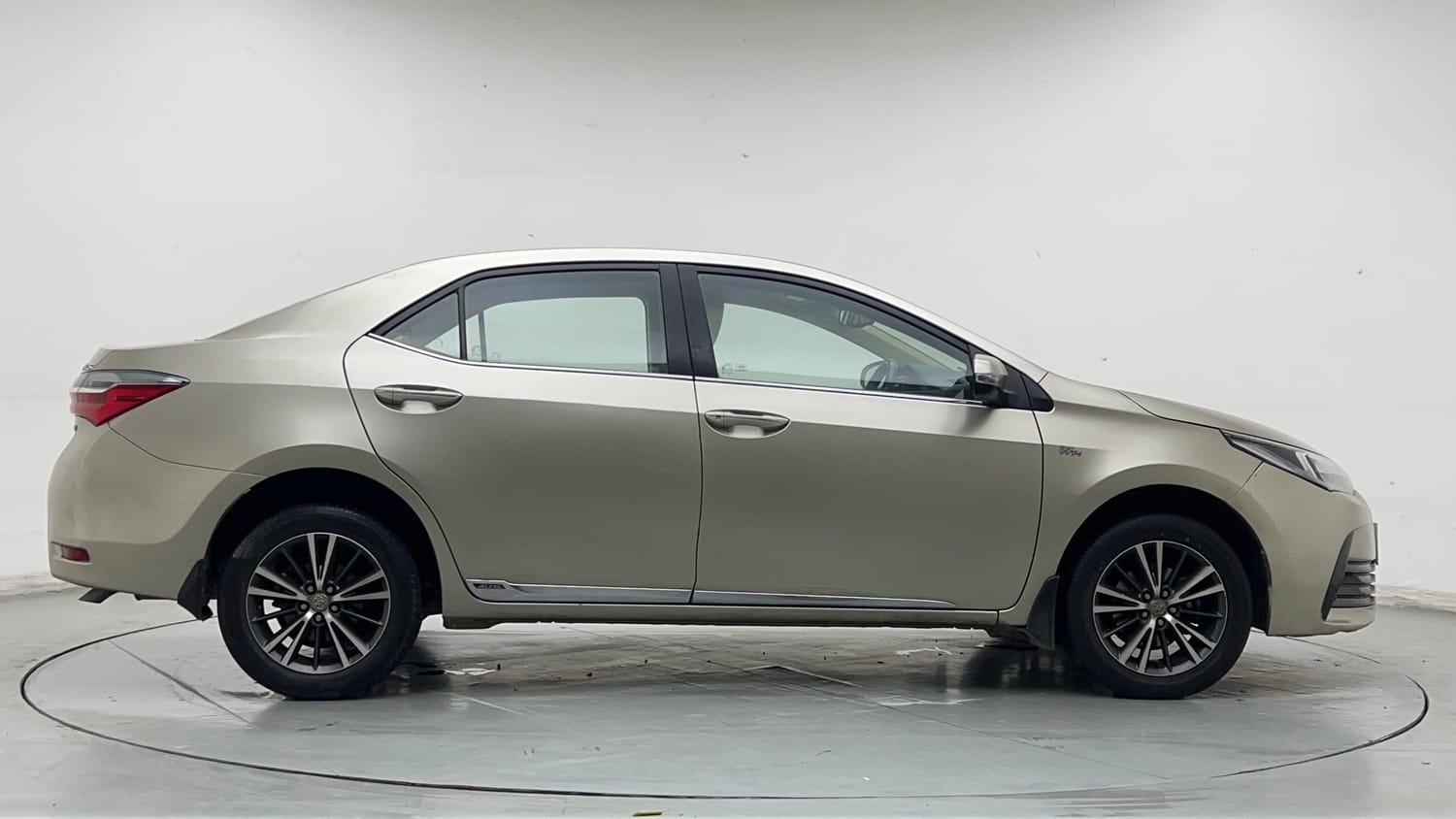 2017 Toyota Corolla Altis GL Petrol-5