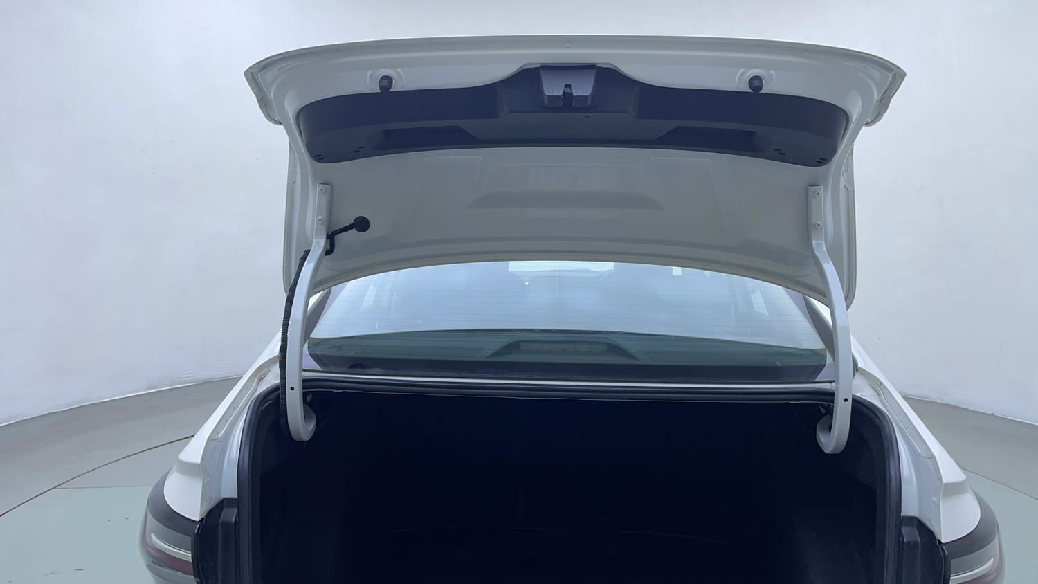 Used 2022 Volkswagen Virtus Topline 1.0 TSI MT Petrol Manual interior DICKY DOOR OPEN VIEW
