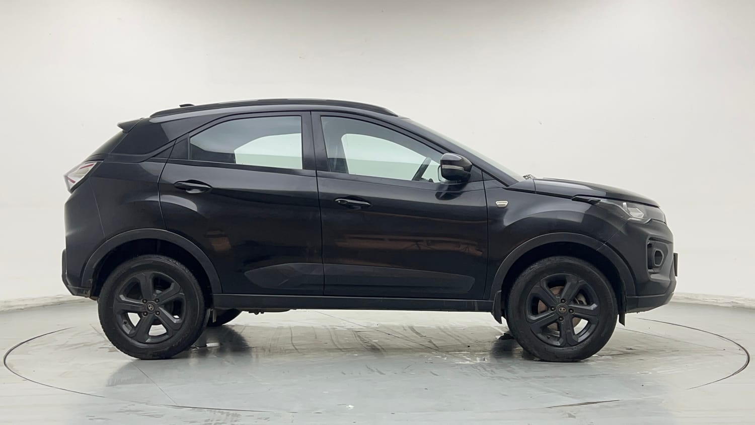2023 Tata Nexon XZA Plus (S) Dark Edition-5