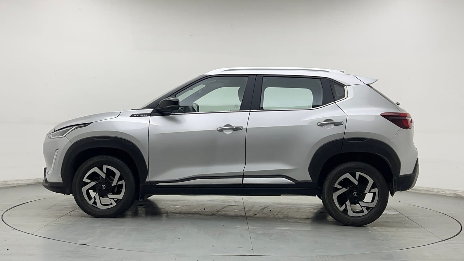 2022 Nissan Magnite XV Premium Turbo (O) CVT-1