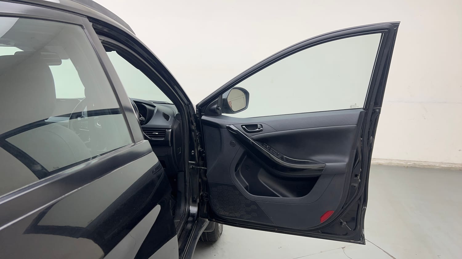 2023 Tata Nexon XZA Plus (S) Dark Edition-19