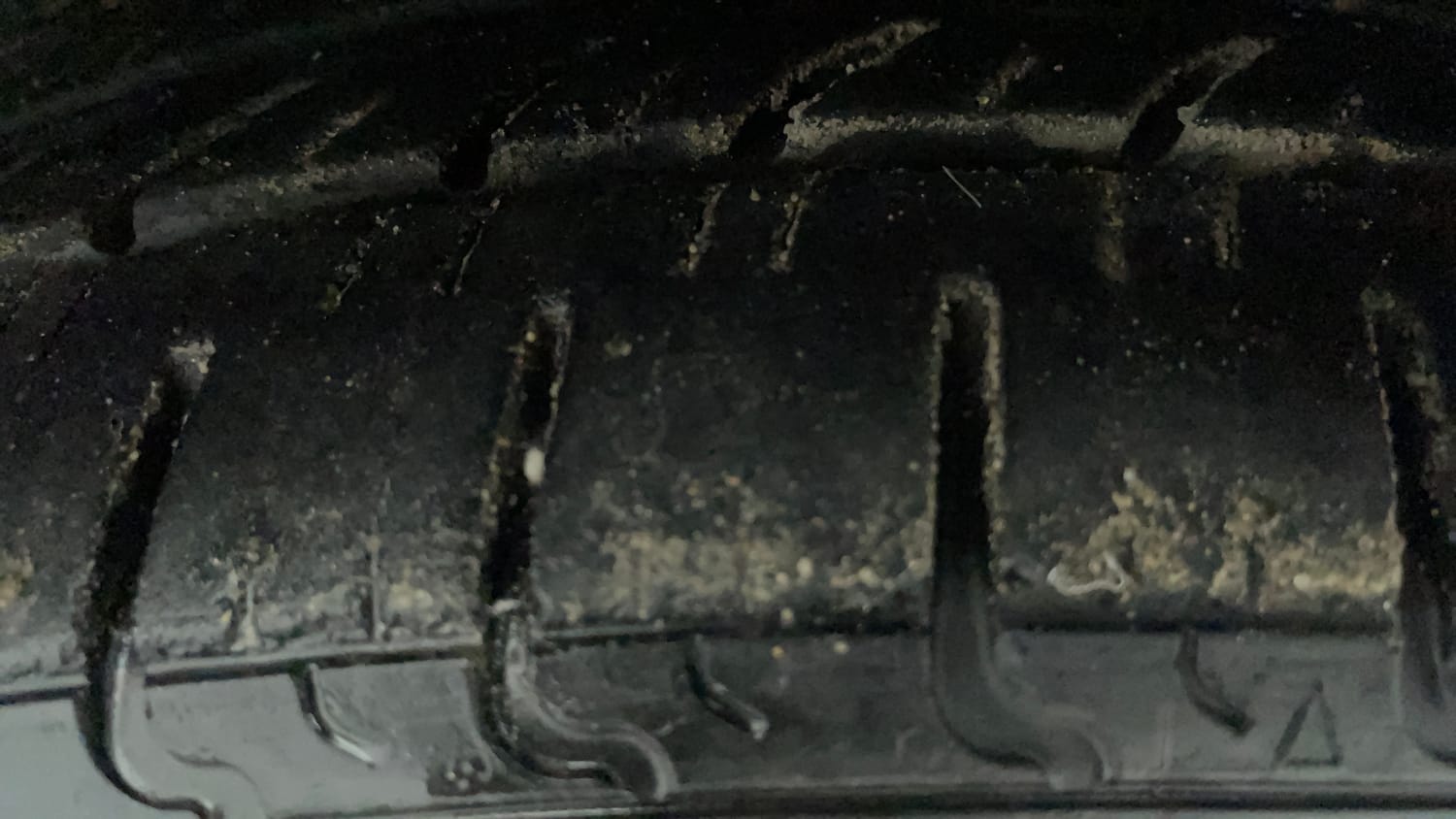 Used 2015 Hyundai Grand i10 Sportz 1.2 Kappa VTVT Petrol Manual tyres LEFT FRONT TYRE TREAD VIEW