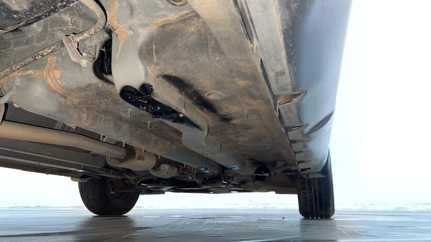 Used 2024 Hyundai Creta 1.5 MPi Petrol MT EX Petrol Manual extra REAR RIGHT UNDERBODY VIEW