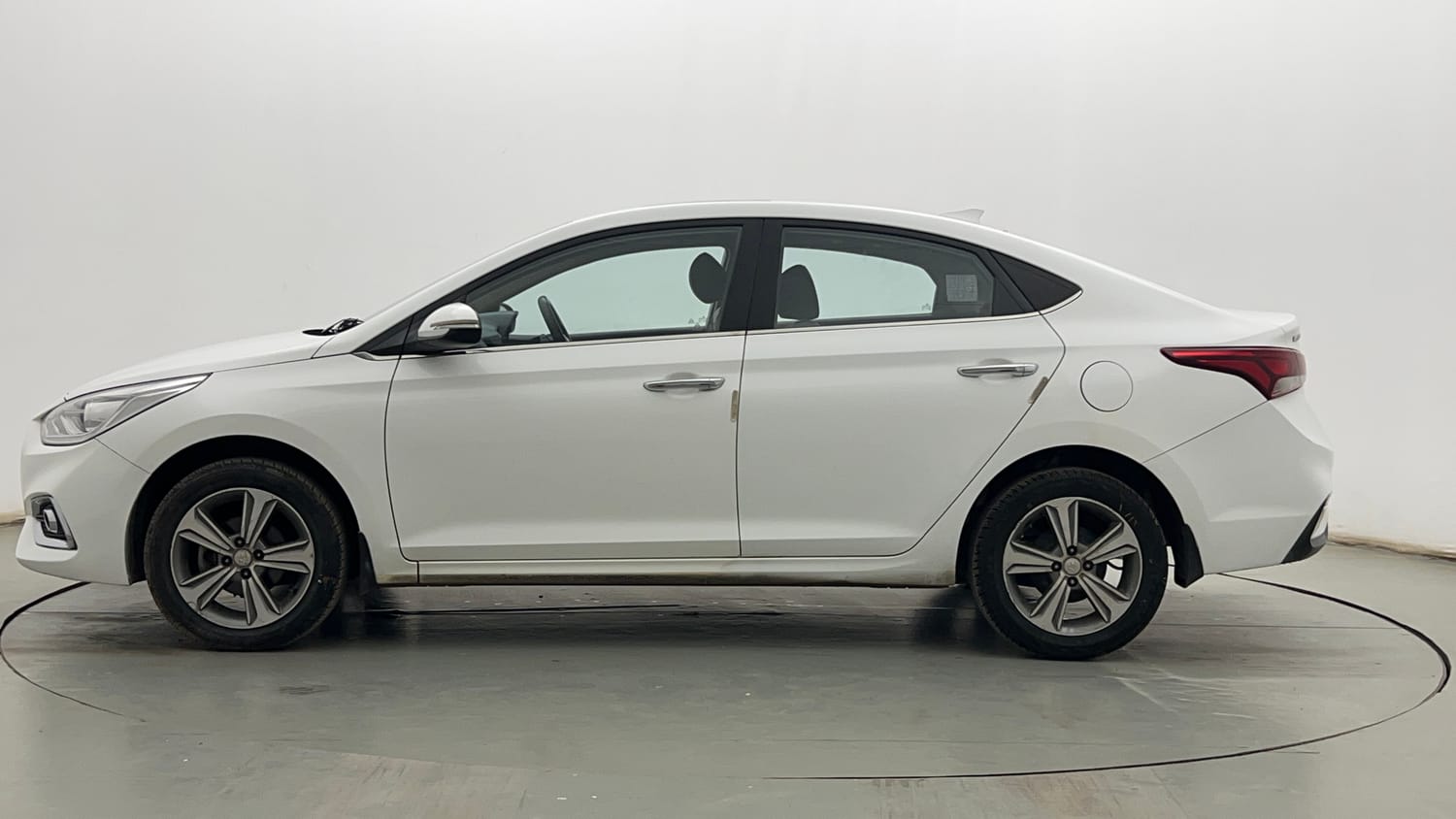 Used 2019 Hyundai Verna SX (O)1.6 VTVT Petrol Manual exterior LEFT SIDE VIEW