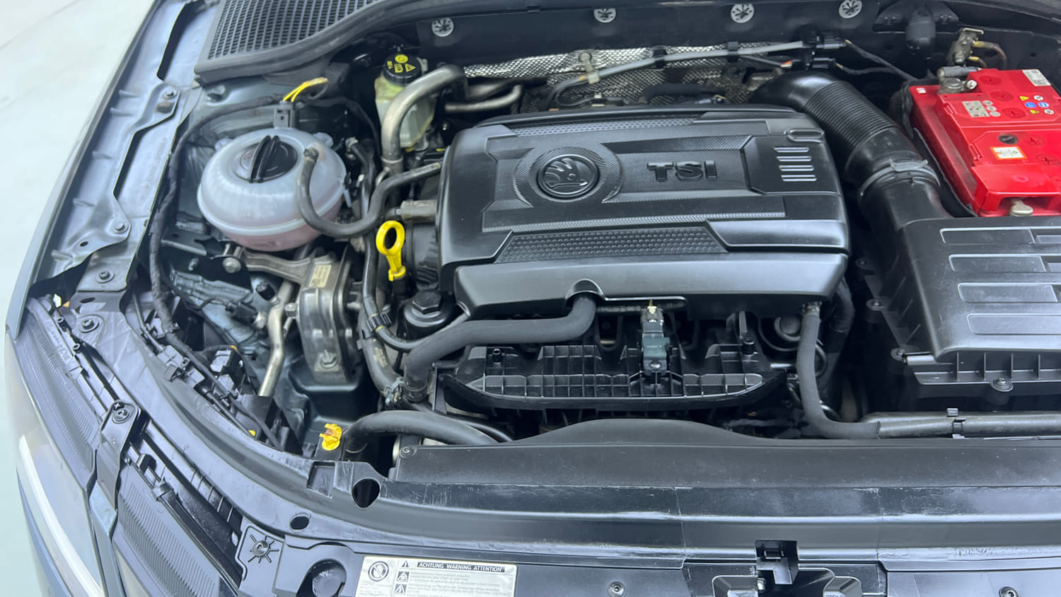 Used 2018 Skoda Octavia 1.8 TSI L&K Petrol Automatic engine ENGINE RIGHT SIDE VIEW