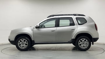 Used 2017 Renault Duster RXL Petrol Petrol Manual Image