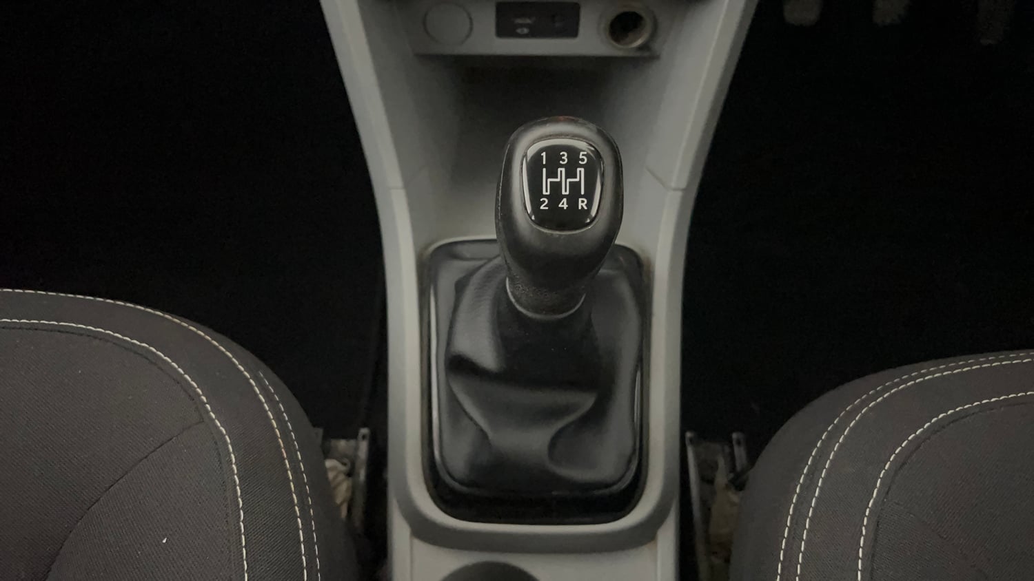 Used 2020 Tata Tiago XZ Plus Dual Tone Petrol Manual interior GEAR  KNOB VIEW