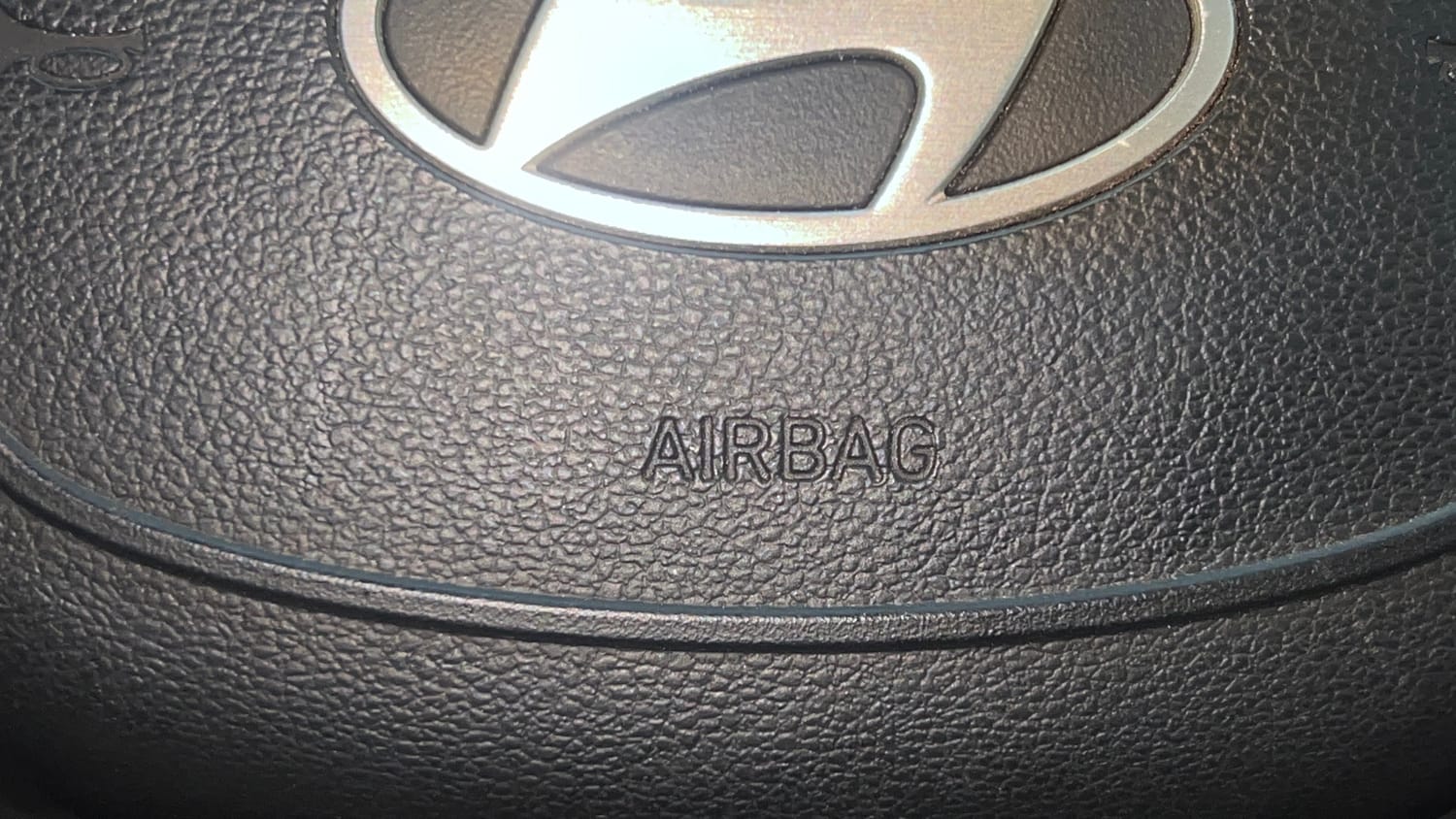 Used 2025 Hyundai Verna EX 1.5 Petrol MT Petrol Manual top_features Airbags