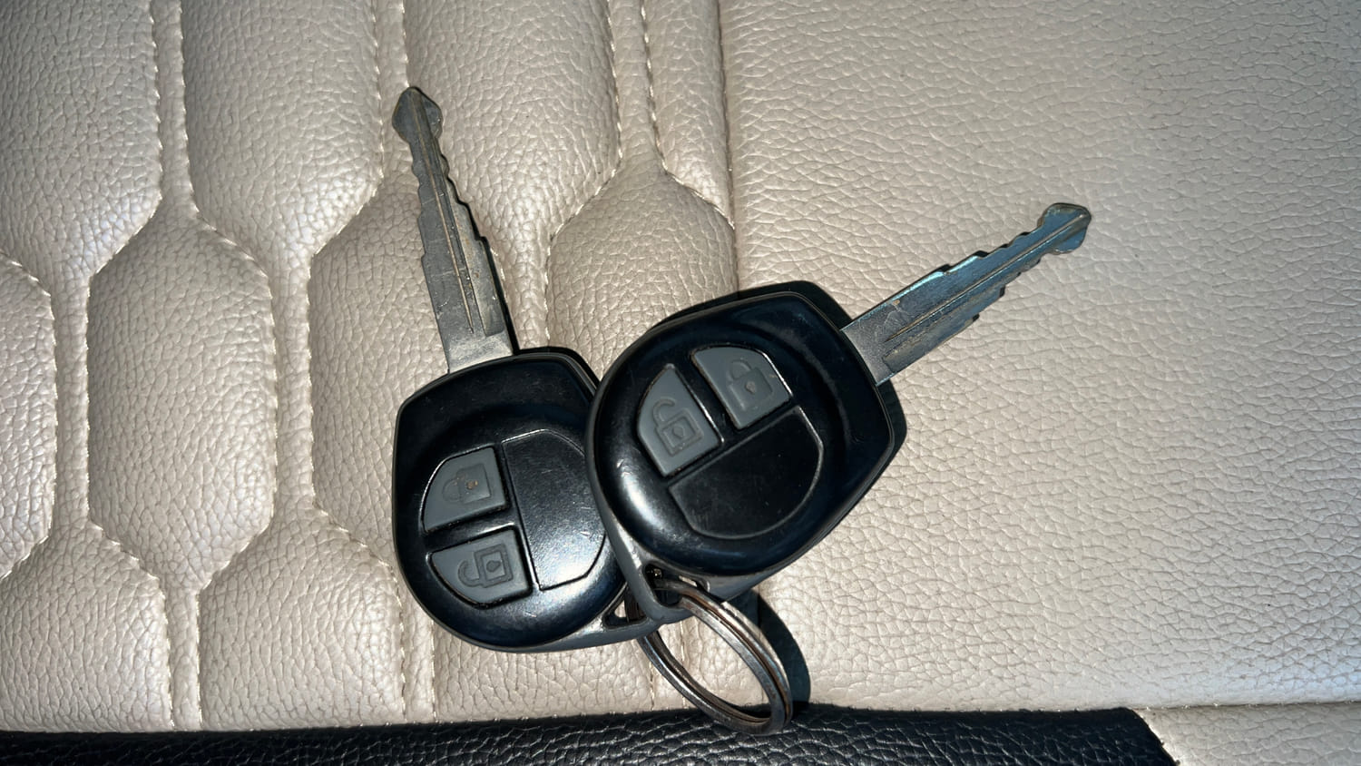 Used 2017 Maruti Suzuki Swift Dzire VXI AT ABS Petrol Automatic extra CAR KEY VIEW