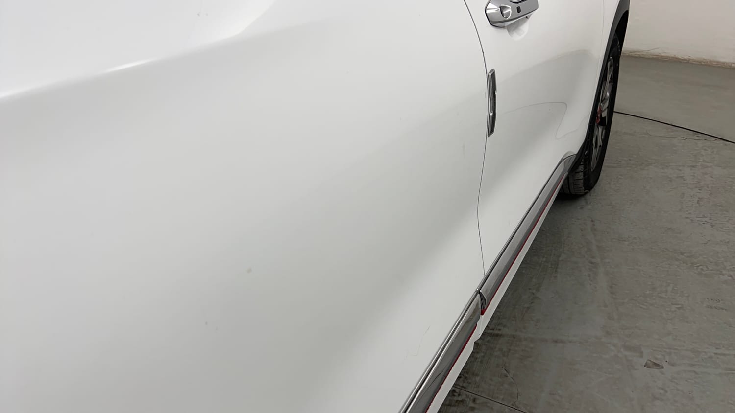 Used 2023 Kia Seltos GTX Plus 1.4 Petrol Manual dents MINOR SCRATCH