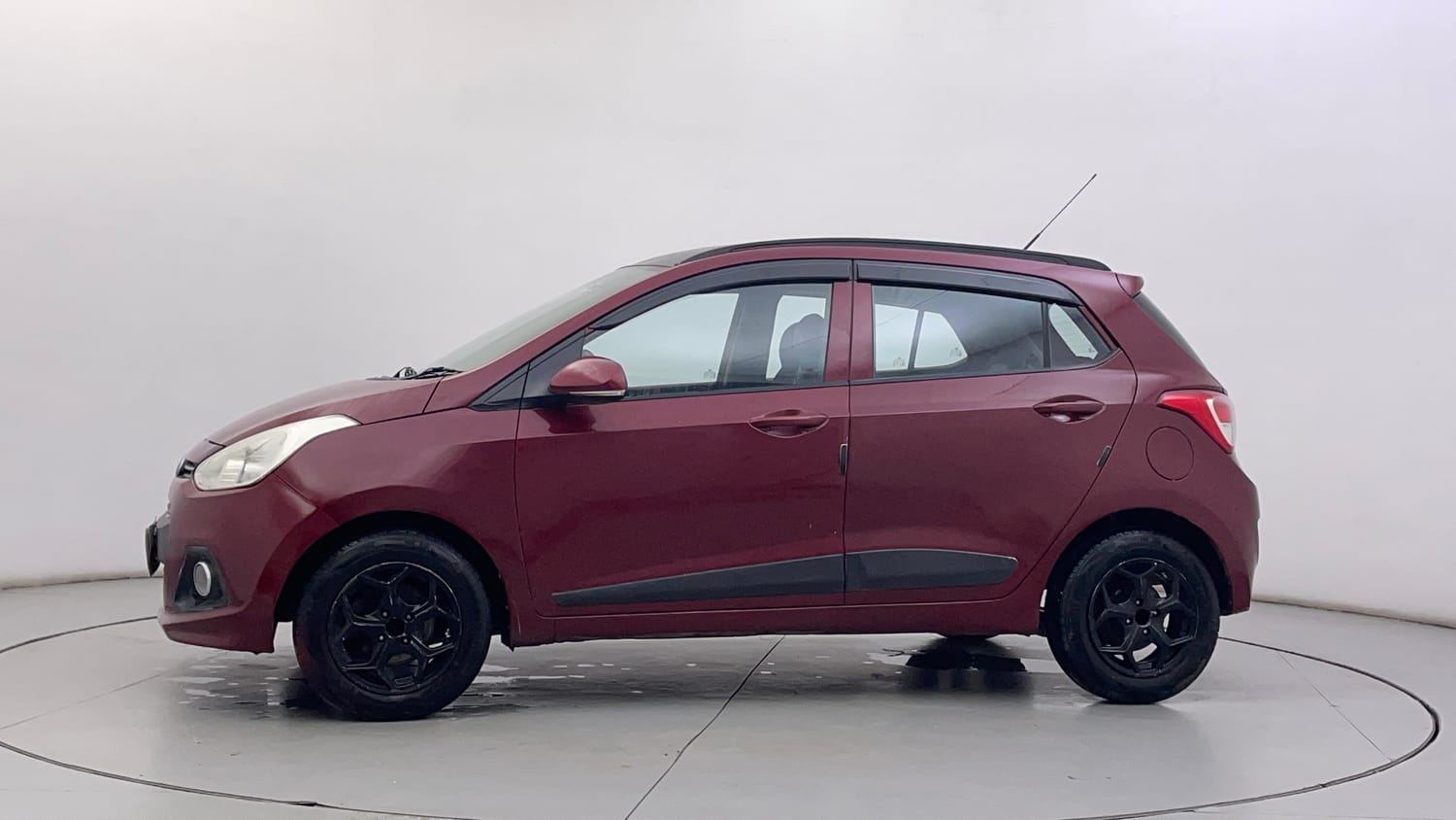 Used 2015 Hyundai Grand i10 Sportz 1.2 Kappa VTVT Petrol Manual exterior LEFT SIDE VIEW