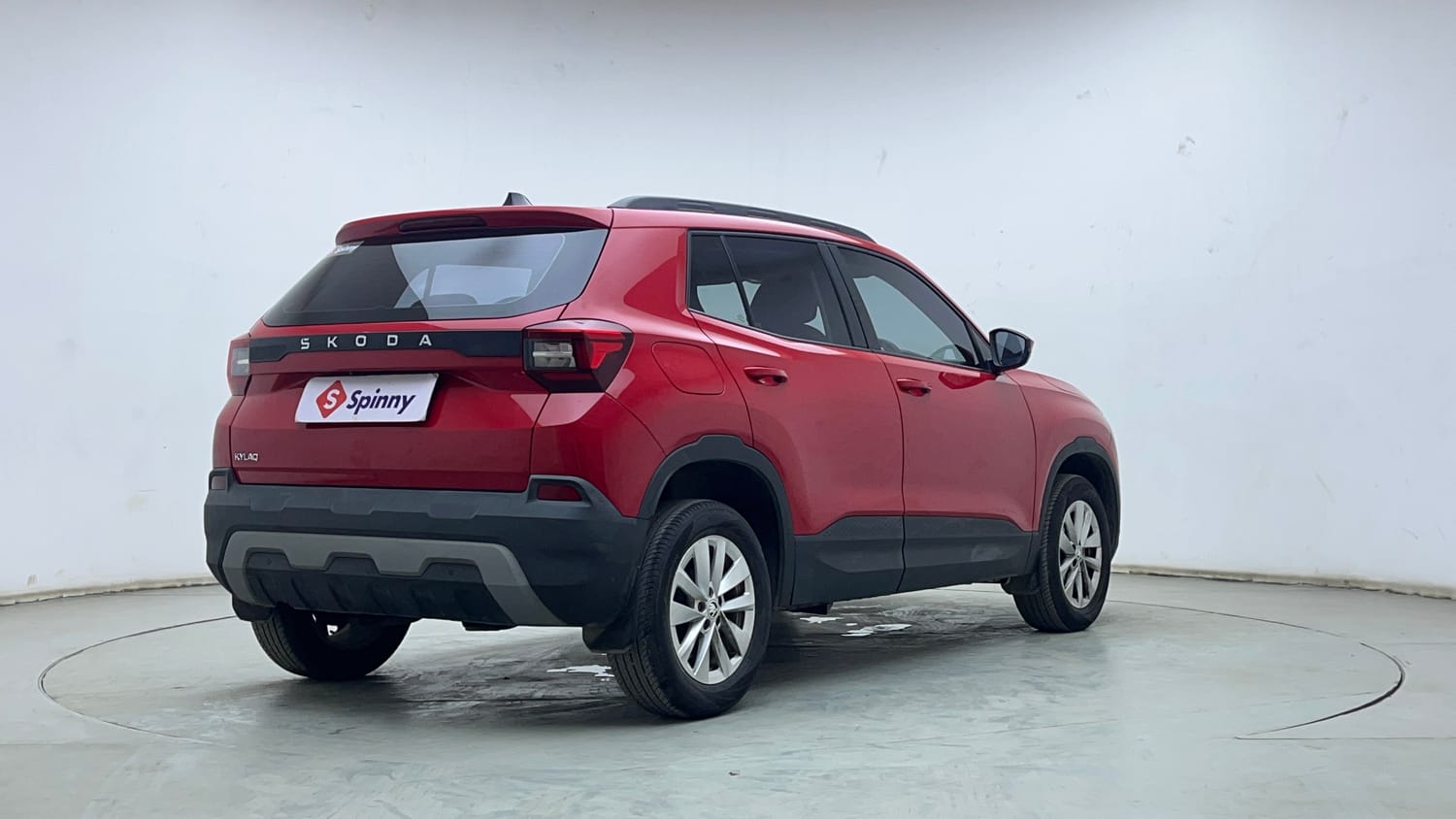 Used 2025 Skoda Kylaq Signature Petrol Manual exterior RIGHT REAR CORNER VIEW