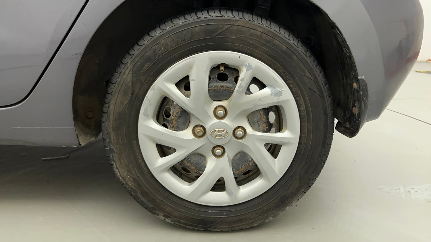 Used 2017 Hyundai Grand i10 Magna 1.2 Kappa VTVT Petrol Manual tyres LEFT REAR TYRE RIM VIEW