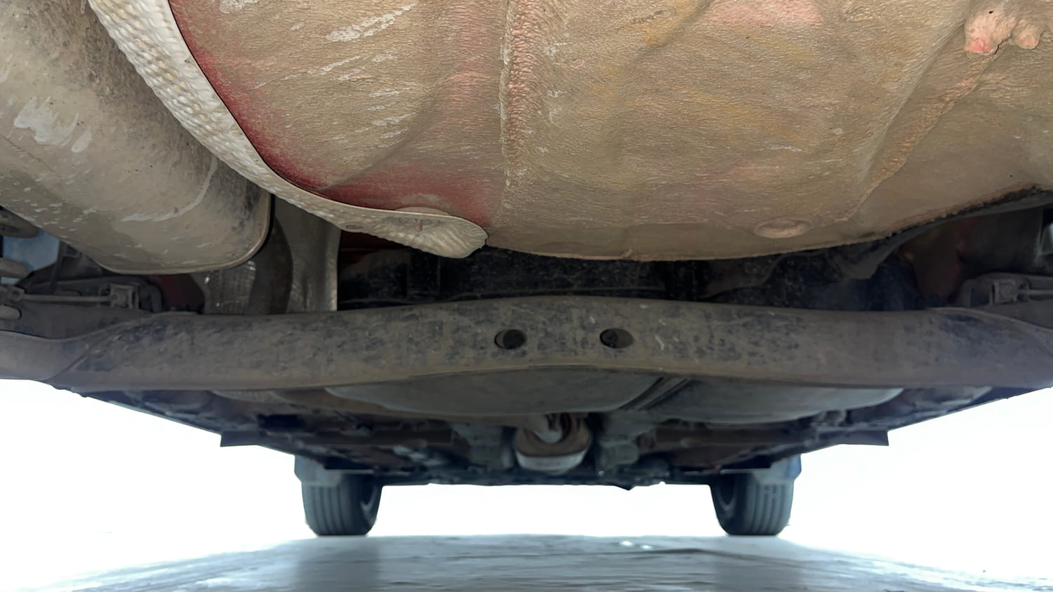 Used 2025 Skoda Kylaq Signature Petrol Manual extra REAR UNDERBODY VIEW (TAKEN FROM REAR)