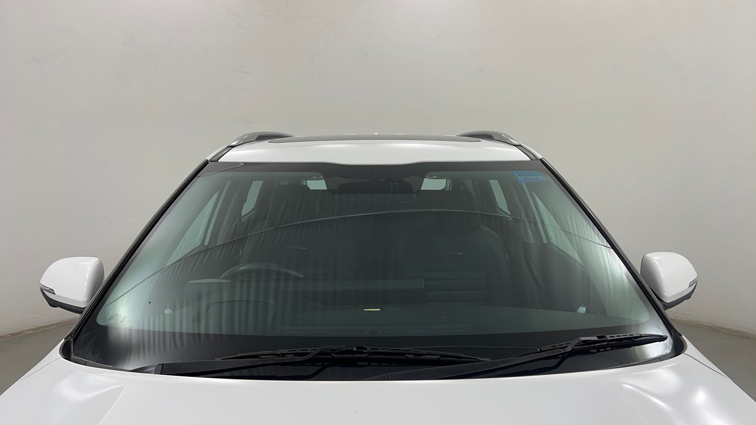 Used 2023 Kia Seltos GTX Plus 1.4 Petrol Manual exterior FRONT WINDSHIELD VIEW