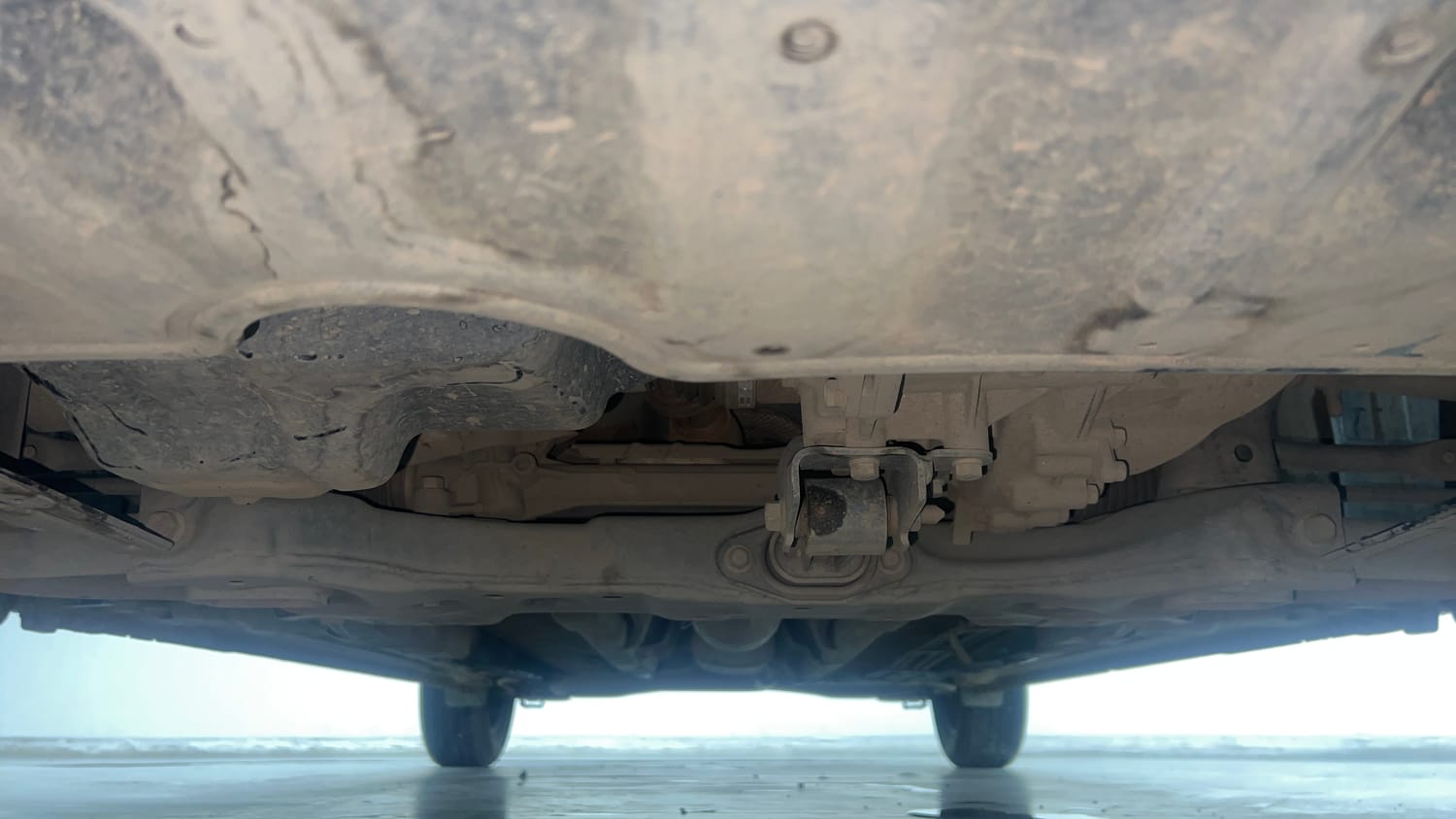 Used 2025 Hyundai Verna EX 1.5 Petrol MT Petrol Manual extra FRONT LEFT UNDERBODY VIEW