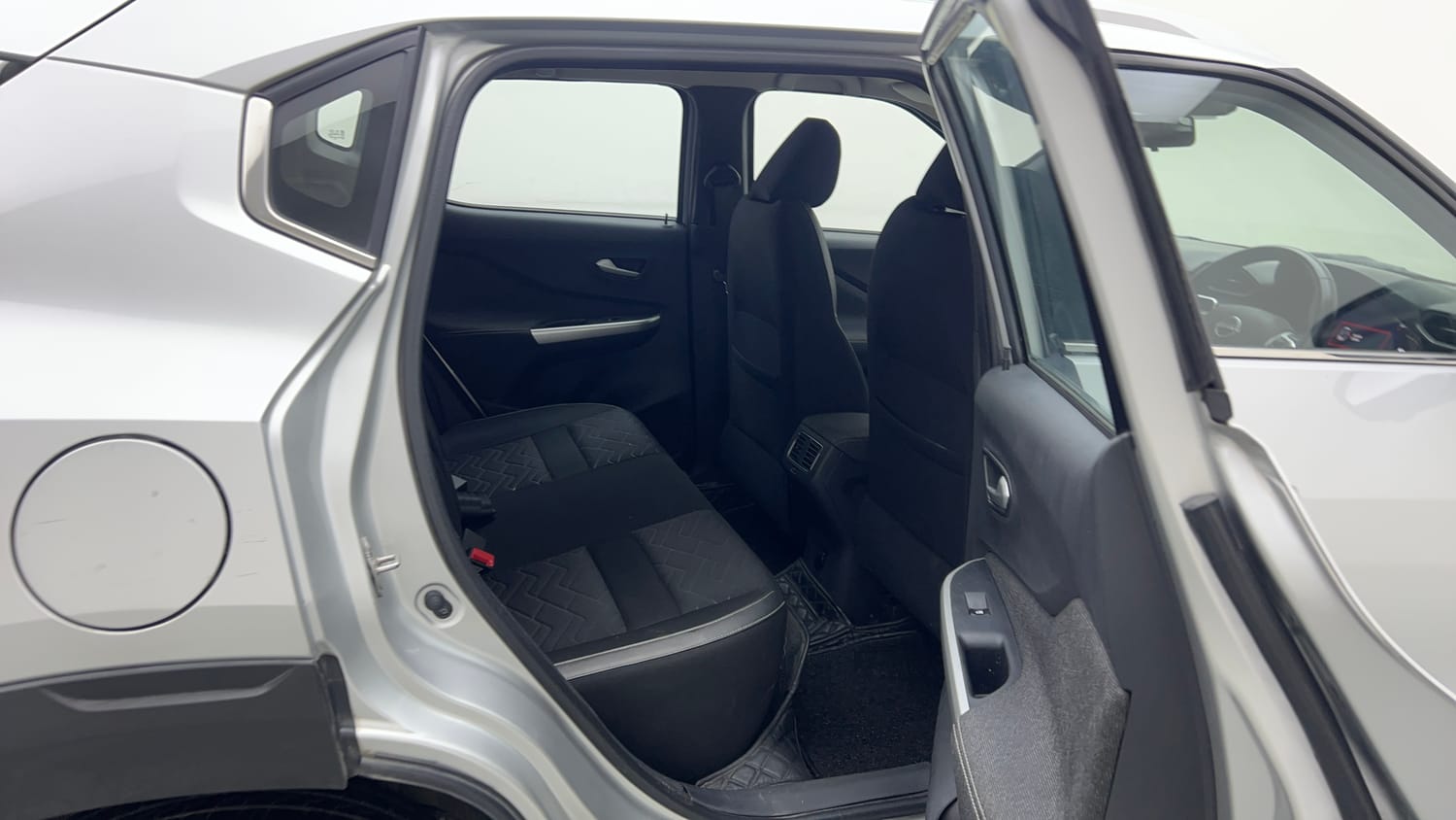 2022 Nissan Magnite XV Premium Turbo (O) CVT-18