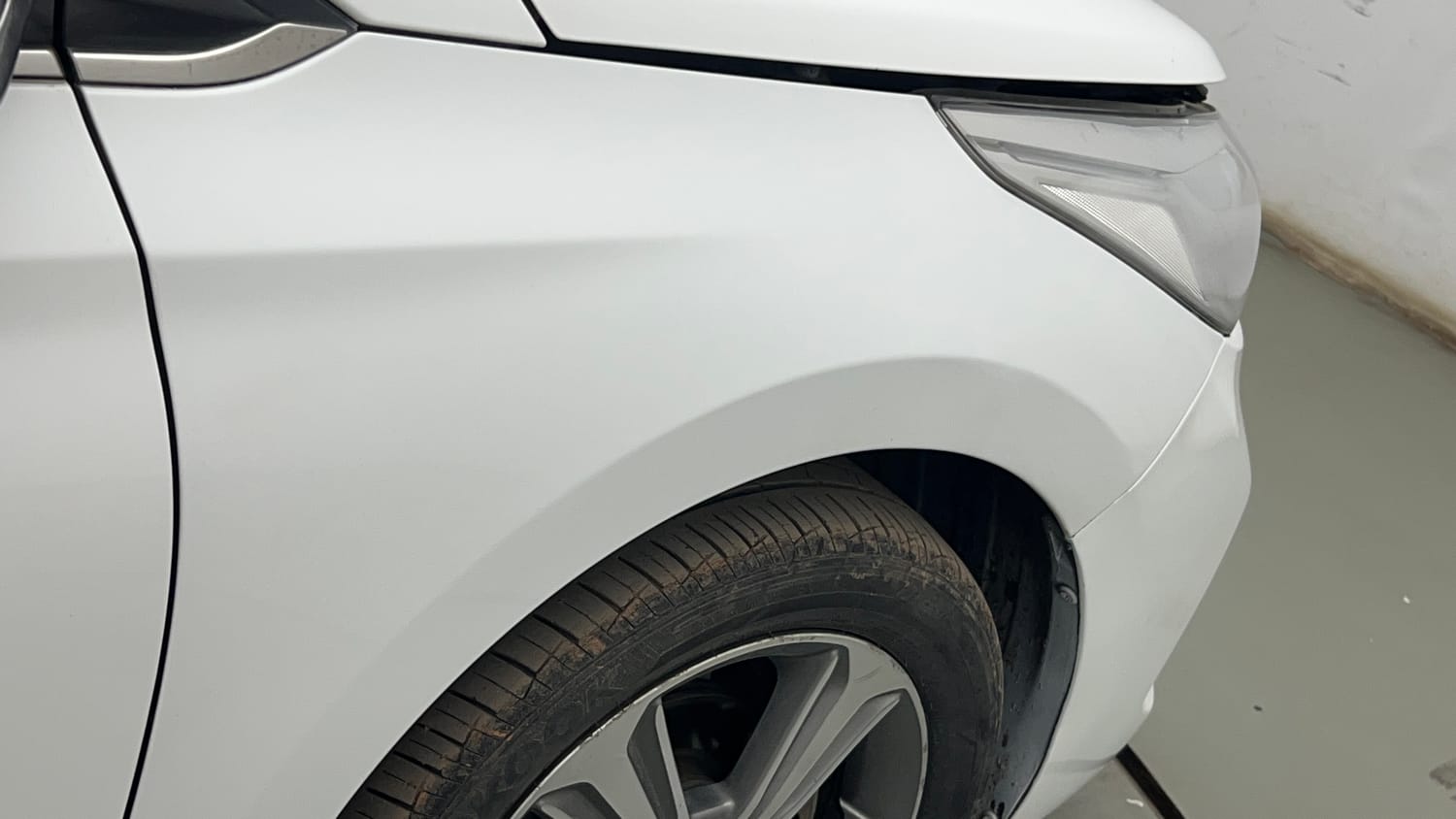 Used 2019 Hyundai Verna SX (O)1.6 VTVT Petrol Manual dents MINOR SCRATCH